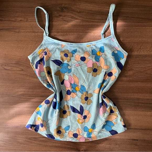 Calvin Klein Floral Sporty Camisole - Picture 4 of 6